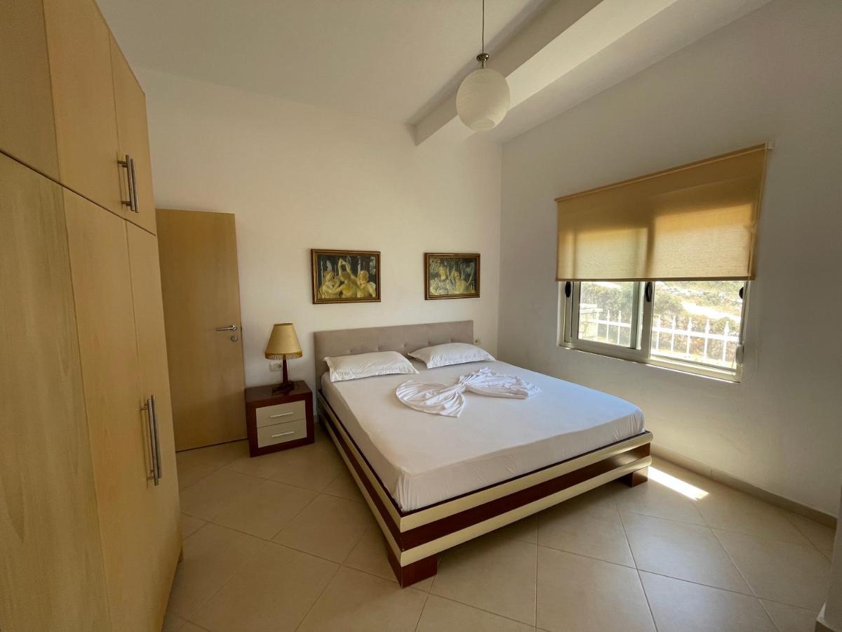 ساراندا Apartments On The Beach المظهر الخارجي الصورة